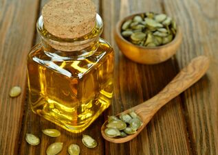Olio di semi di zucca per la doccia